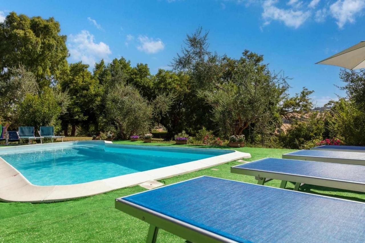 La Meriggia Agriturismo- Ampio Appartamento Con Terrazza Esclusiva Ancona Exterior photo