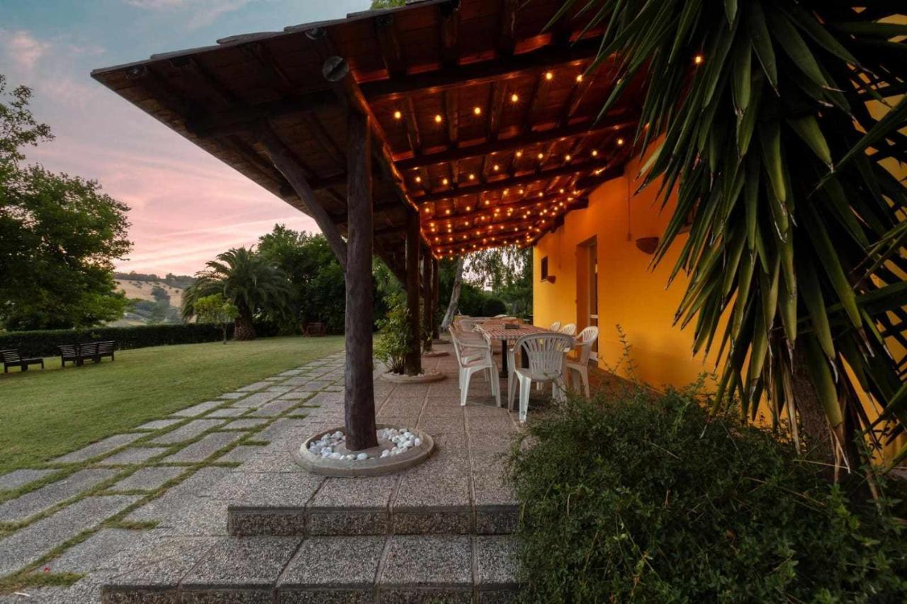 La Meriggia Agriturismo- Ampio Appartamento Con Terrazza Esclusiva Ancona Exterior photo